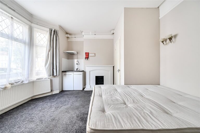 snwsah_tho260208_l_img_01.jpg Cotford Road, Thornton Heath, CR7, photo 2