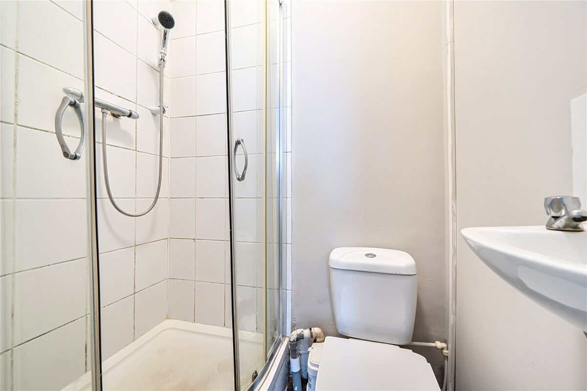 snwsah_tho260208_l_img_02.jpg Cotford Road, Thornton Heath, CR7, photo 3