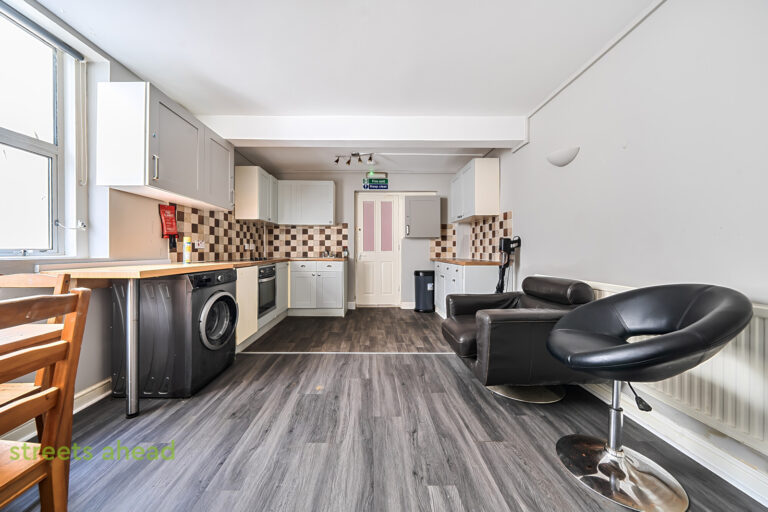 snwsah_tho260208_l_img_03.jpg Cotford Road, Thornton Heath, CR7, photo 4