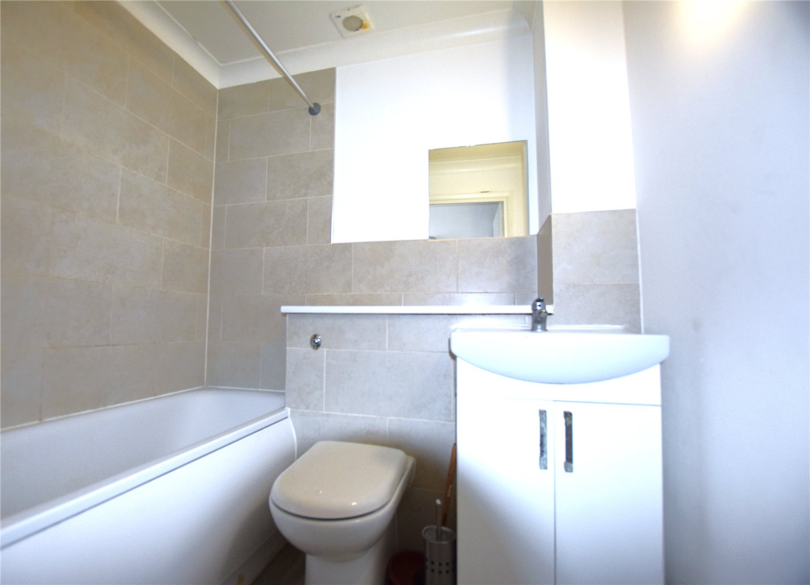 thosah crp240301 l img 07