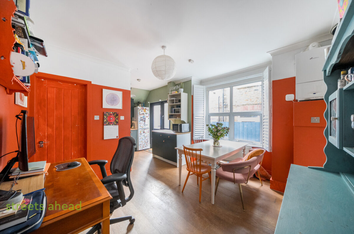 thosah crp250247 img 18