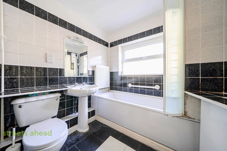 thosah_tho260214_img_04-v2.jpg Frant Road, Thornton Heath, CR7, photo 5