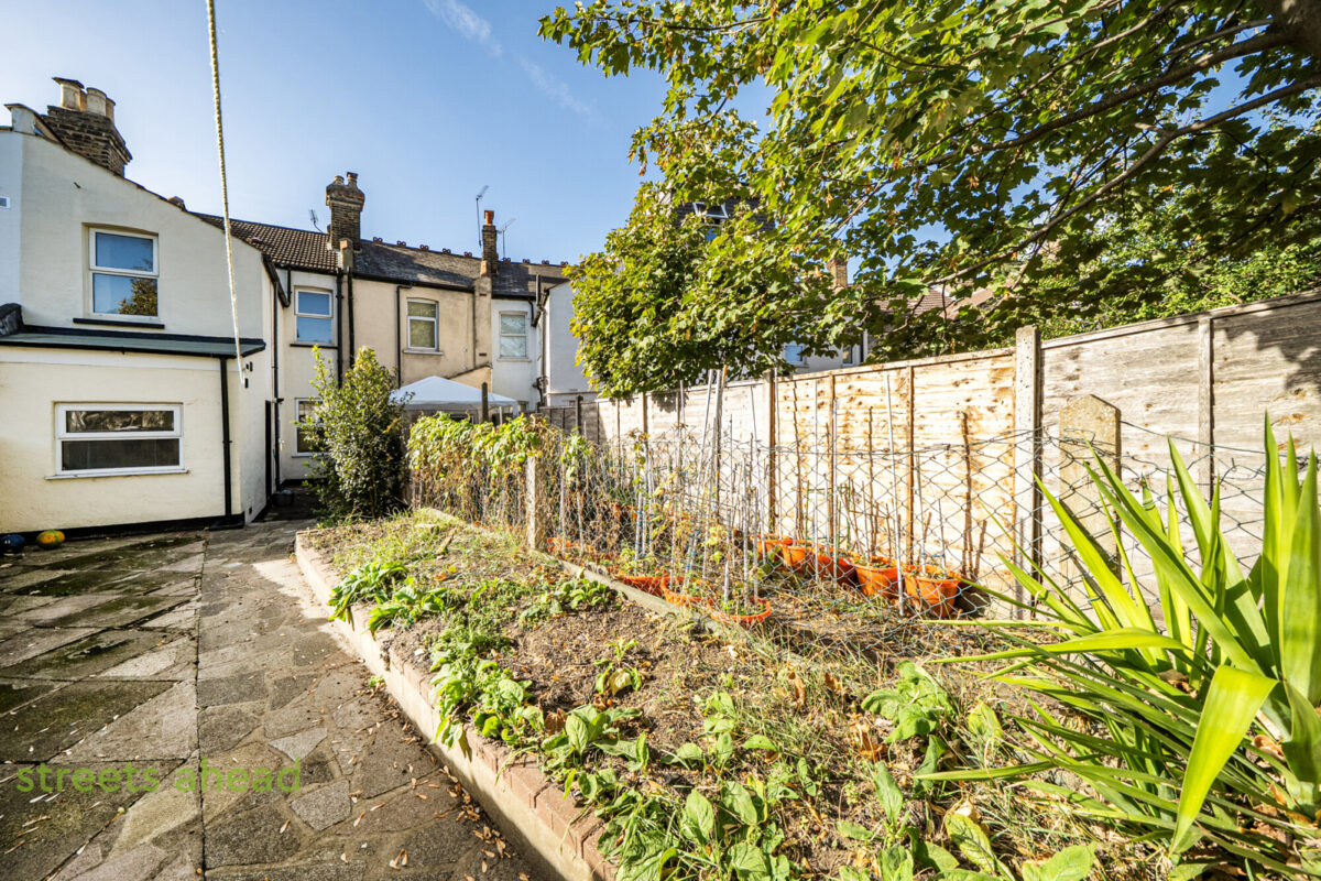 thosah_tho260214_img_11-v2.jpg Frant Road, Thornton Heath, CR7, photo 12
