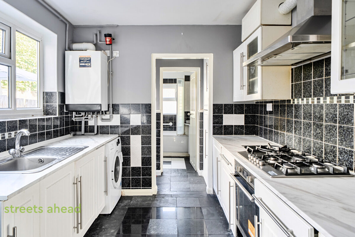 thosah_tho260214_img_13-v2.jpg Frant Road, Thornton Heath, CR7, photo 14