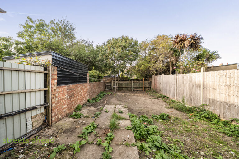 thosah_tho260245_img_03-v2.jpg Redford Avenue, Thornton Heath, CR7, photo 4