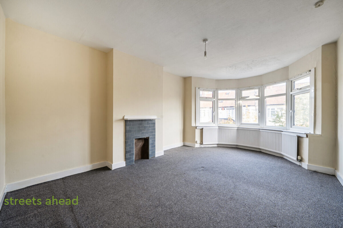 thosah_tho260245_img_05-v2.jpg Redford Avenue, Thornton Heath, CR7, photo 6
