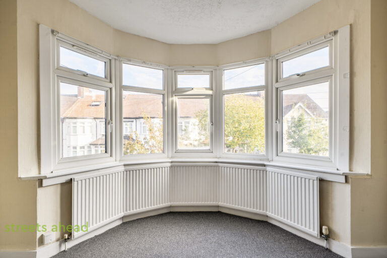 thosah_tho260245_img_14-v2.jpg Redford Avenue, Thornton Heath, CR7, photo 15