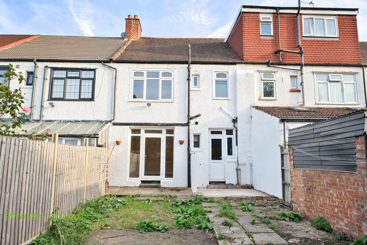thosah_tho260245_img_19-v2.jpg Redford Avenue, Thornton Heath, CR7, photo 20