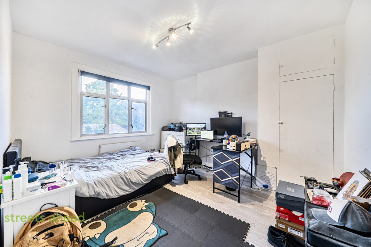 thosah_tho260277_img_05.jpg Limpsfield Avenue, Thornton Heath, CR7, photo 6