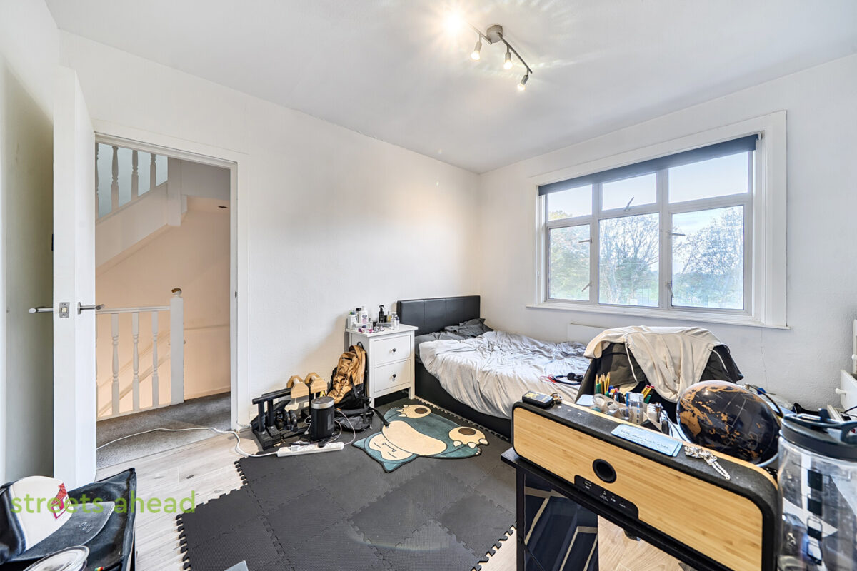 thosah_tho260277_img_10.jpg Limpsfield Avenue, Thornton Heath, CR7, photo 11