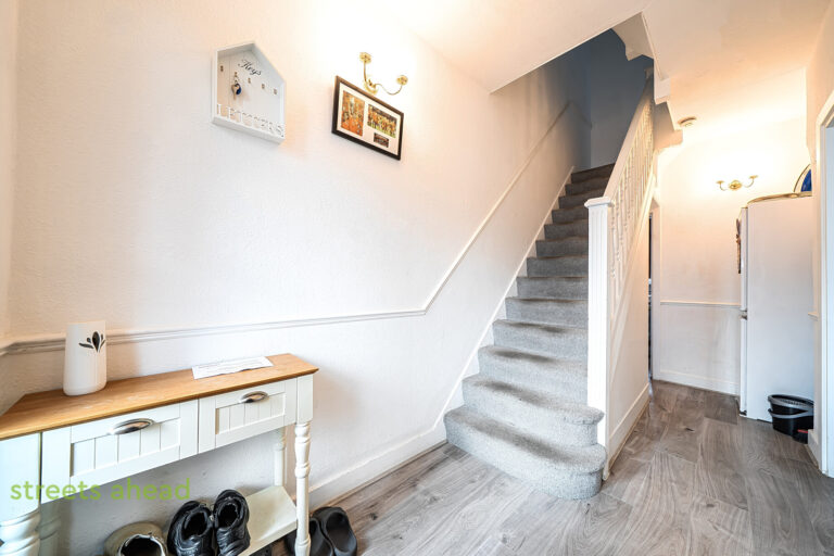 thosah_tho260277_img_13.jpg Limpsfield Avenue, Thornton Heath, CR7, photo 14