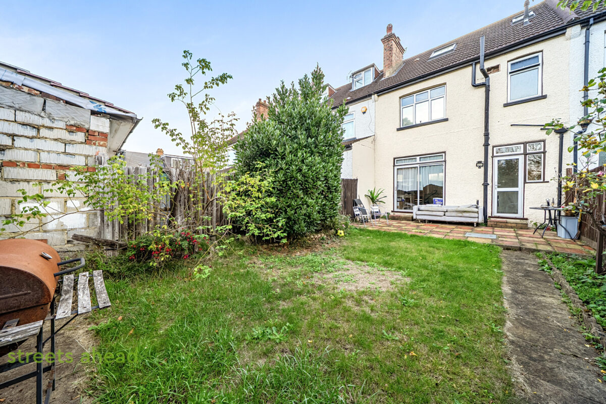 thosah_tho260277_img_17.jpg Limpsfield Avenue, Thornton Heath, CR7, photo 18